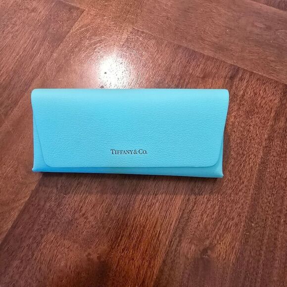 Tiffany & Co‎ Eyeglass Sunglasses Case Magnetic Closure main image 5